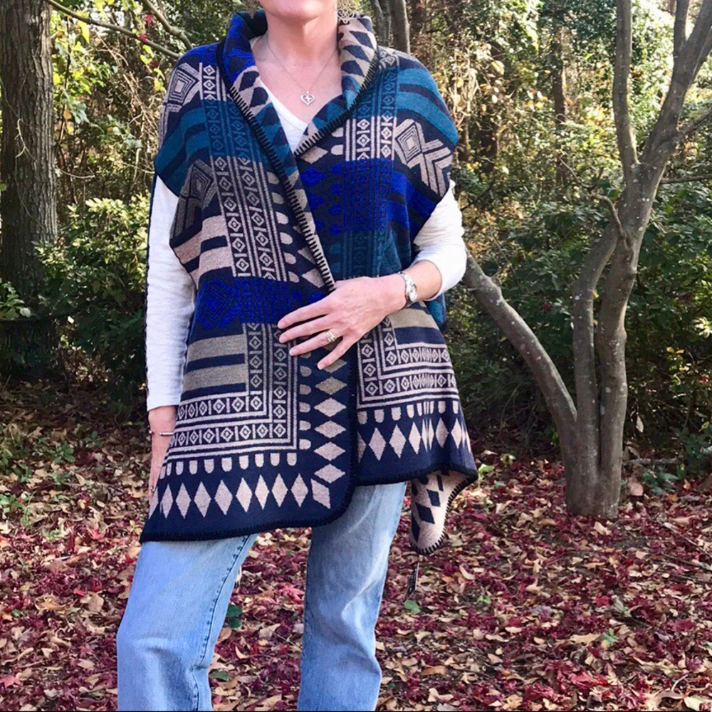 ONE LEFT! Blue Geo Tribal Poncho/Open Cardigan🌺 - Picture 5 of 8
