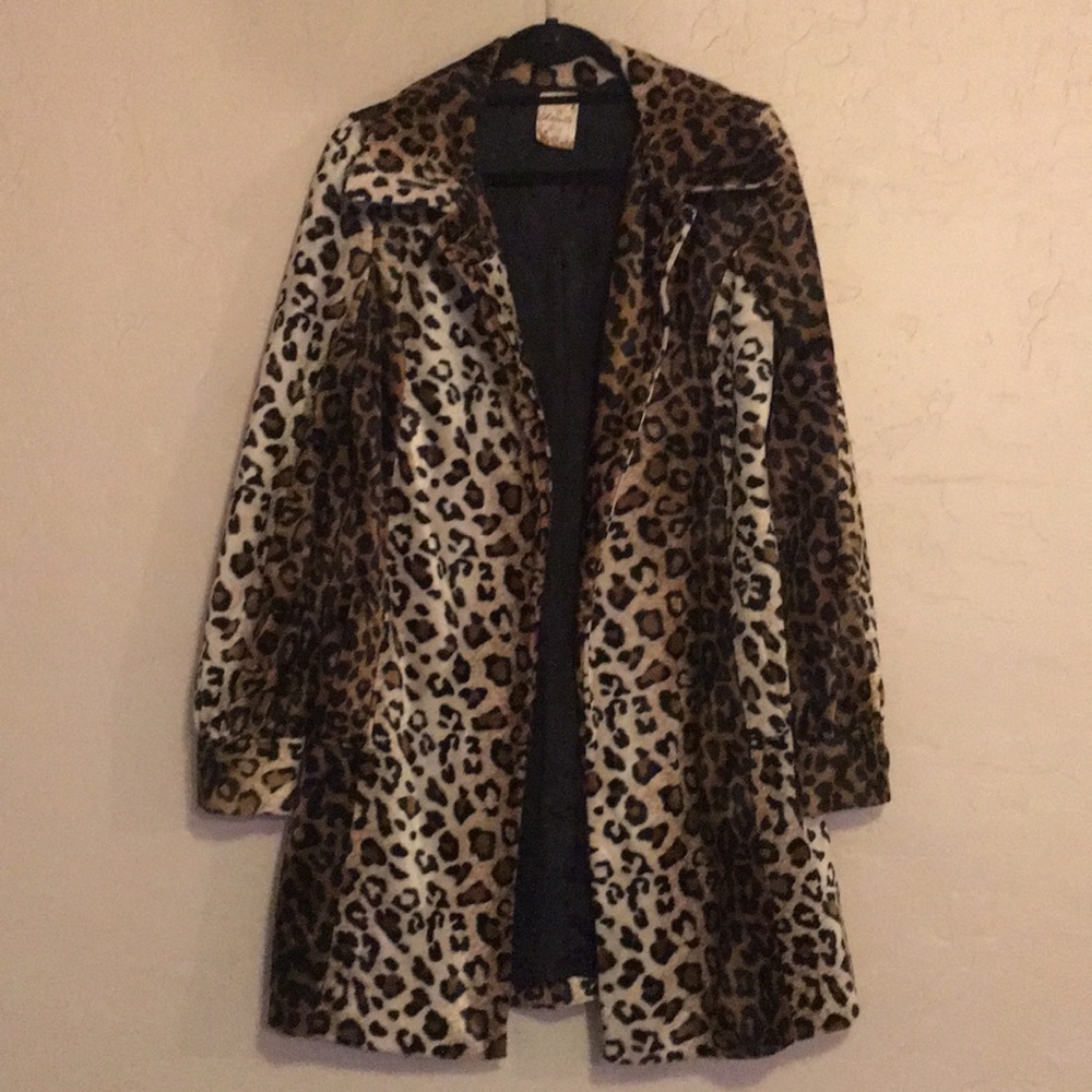 Latulle Leopard Print Jacket 🧥