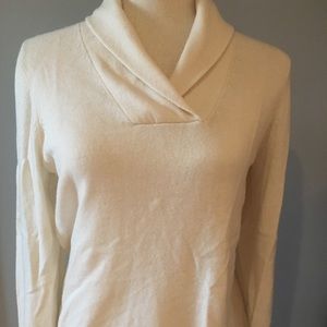White Collar Sweater