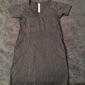 Lulu lemon T-shirt