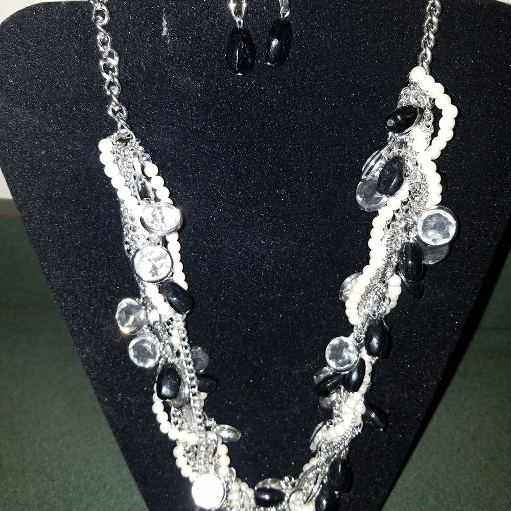Bogot Black, Silver and White Necklace w/Earrings