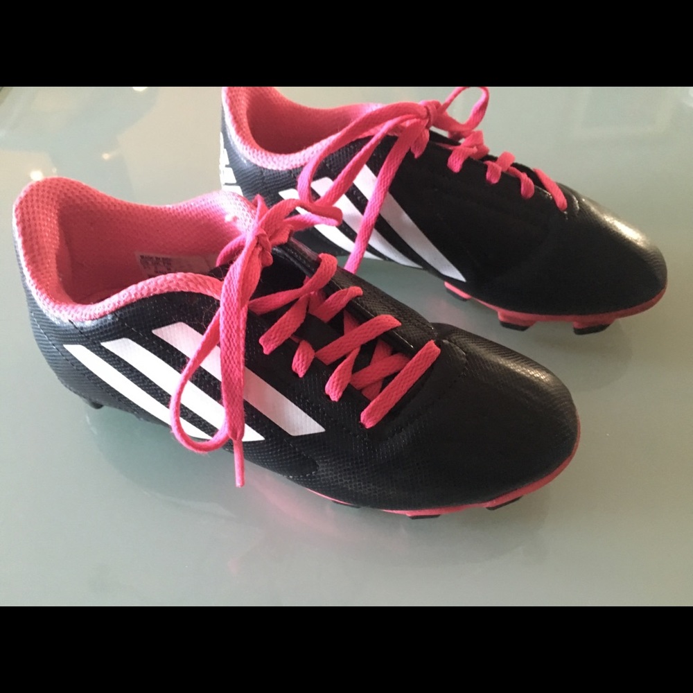 Soccer cleats