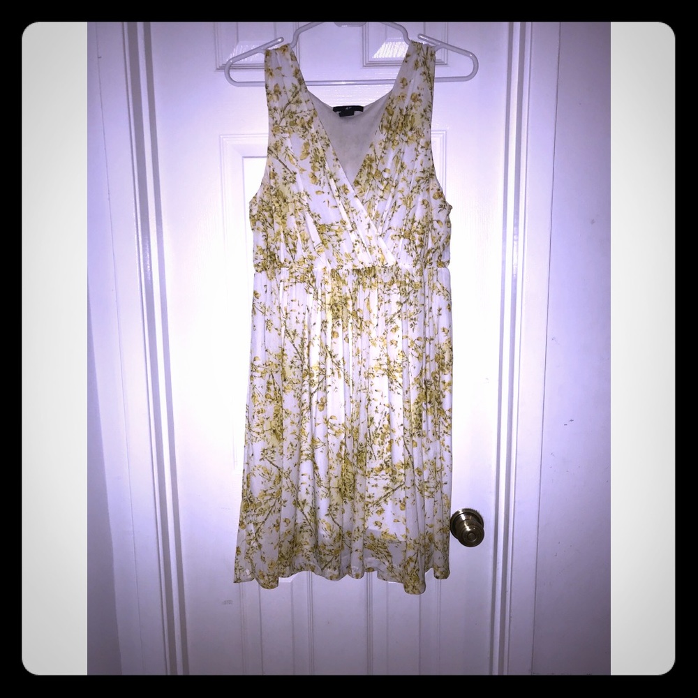 H&M green floral dress size m