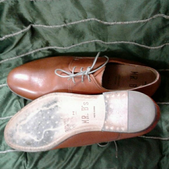 MR. B\'s GENTLEMEN BOUTIQUE for ALDO BROWN  OXFORDS