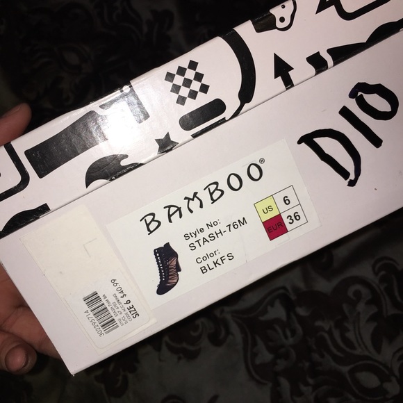 SOLD! High heels - Picture 2 of 3