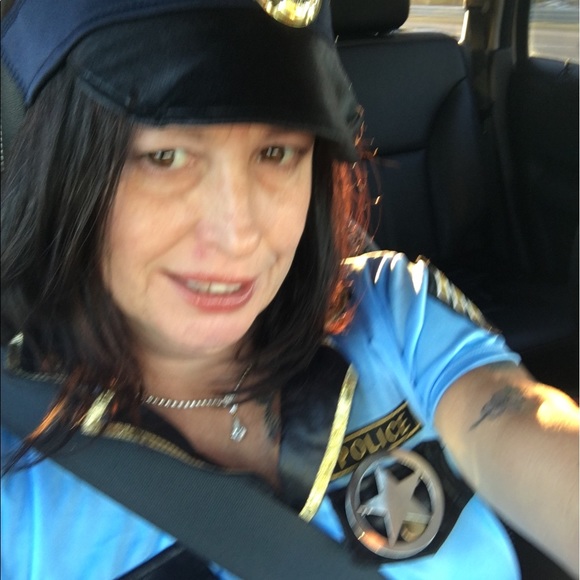 Meet your Posher, Lisa - Picture 1 of 1