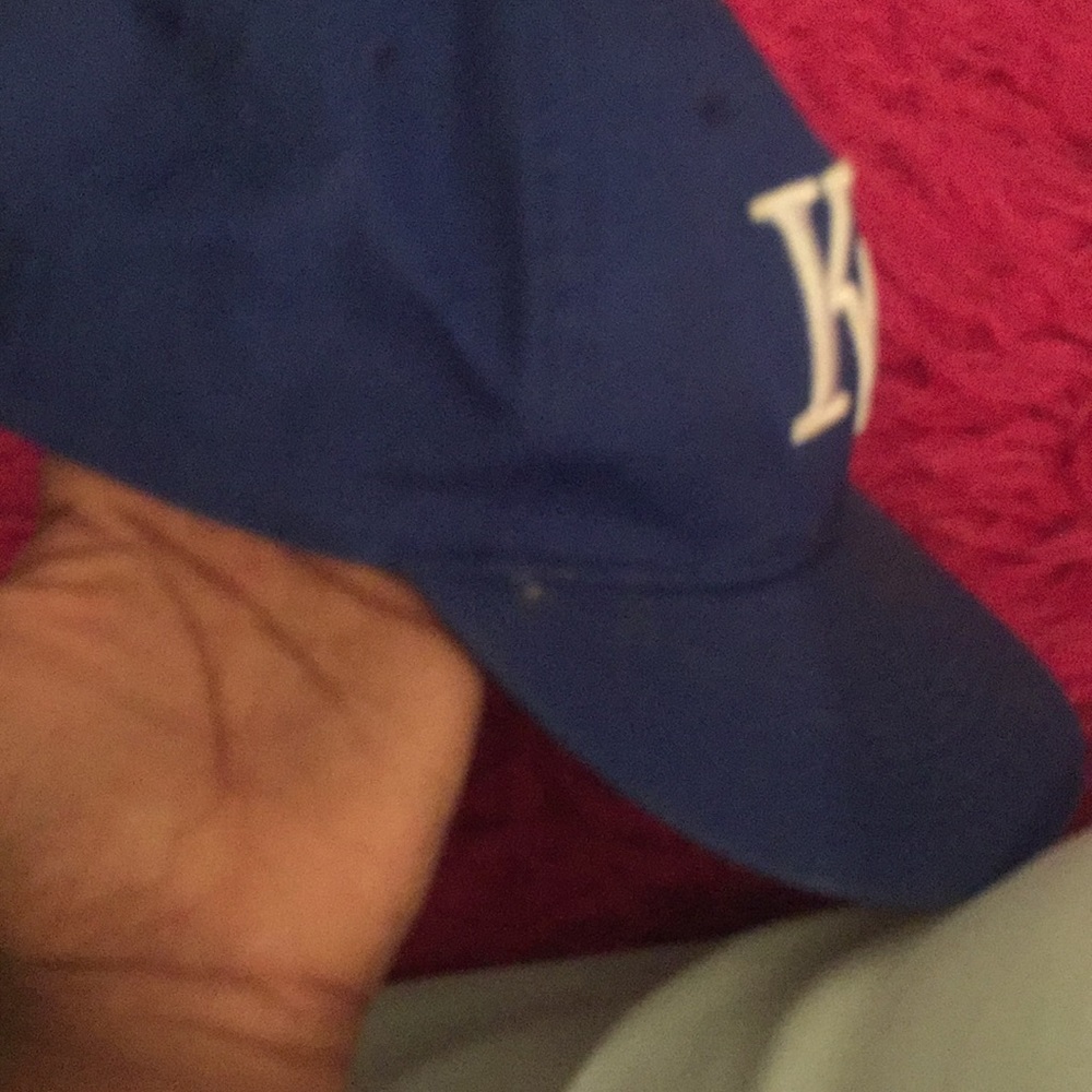 baseball hat - Picture 2 of 5