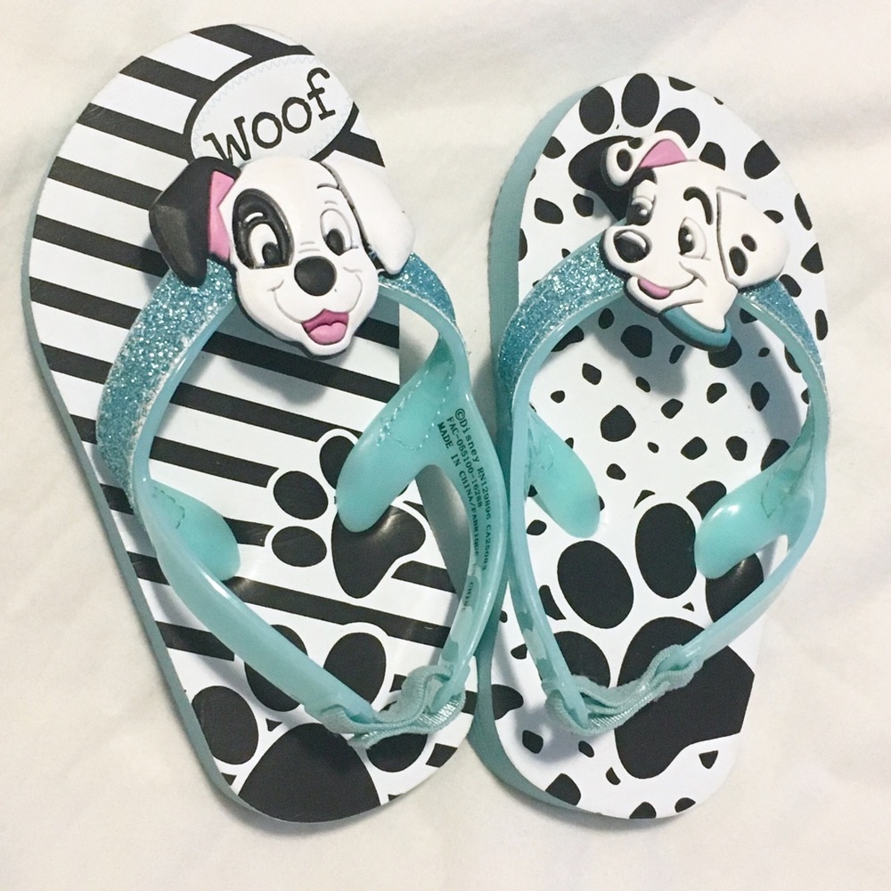 🐶NWOT Disney Dalmatians blue sparkly sandals