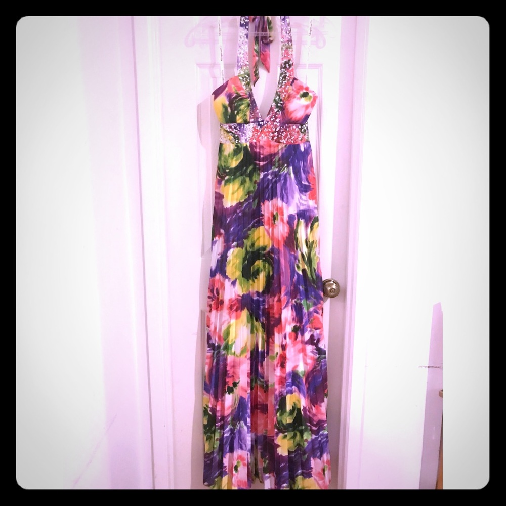 NWT Morgan and Co floral gown size s