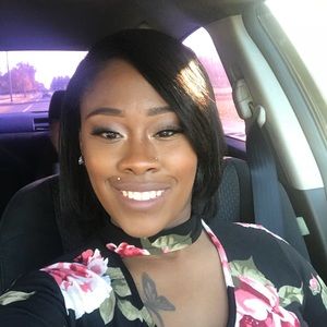 Meet your Posher, Tiara