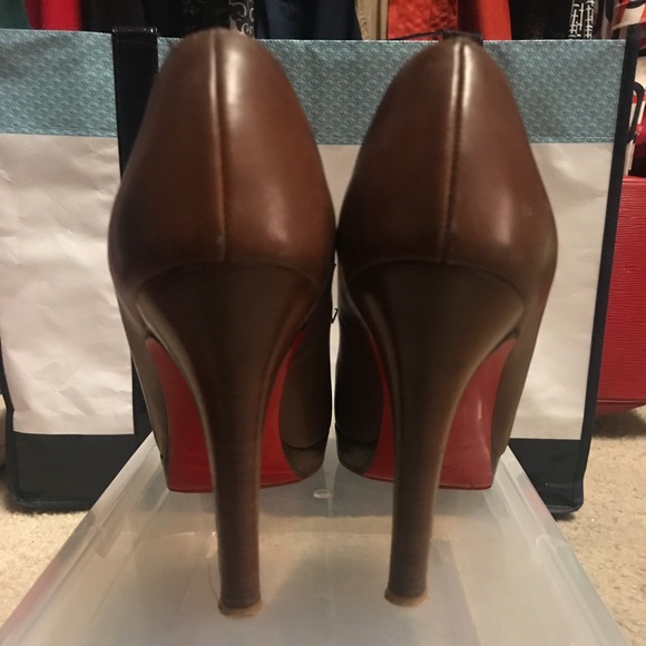 Christian Louboutin Brown Leather Heels - Picture 3 of 4