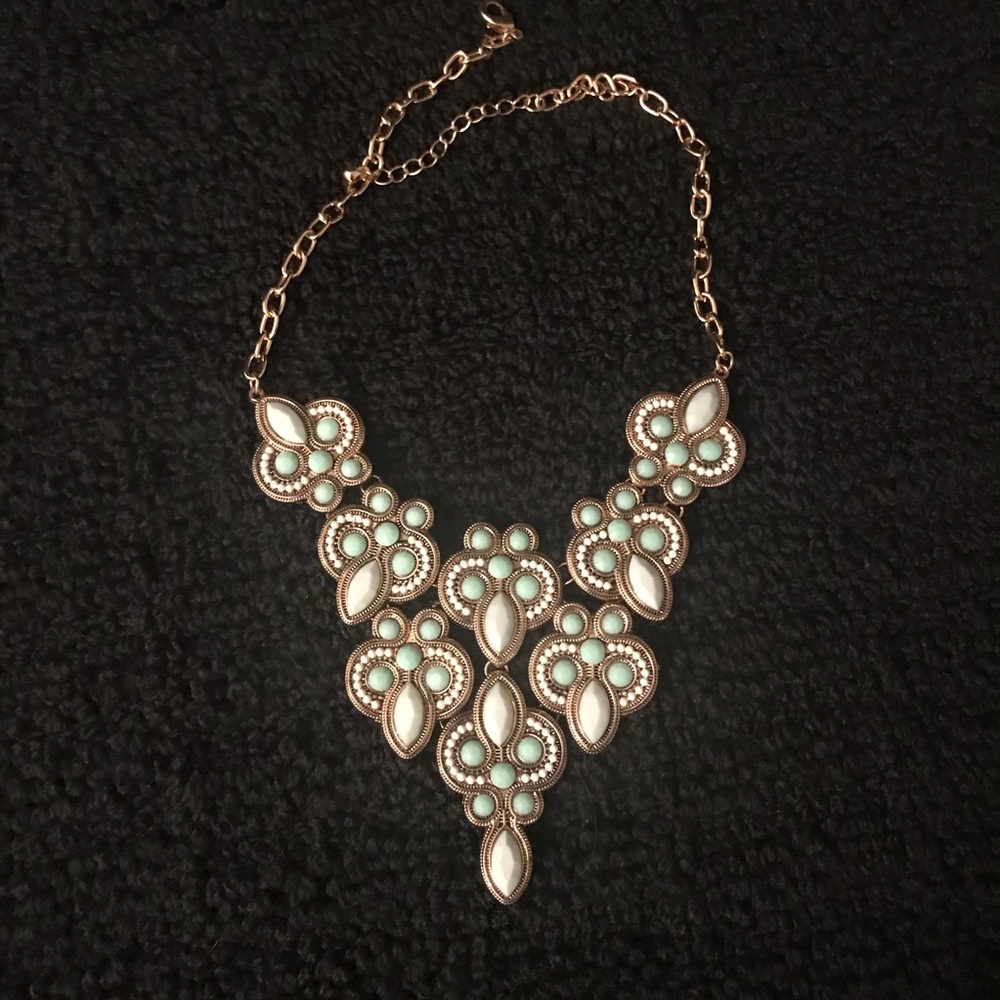 Forever 21 necklace