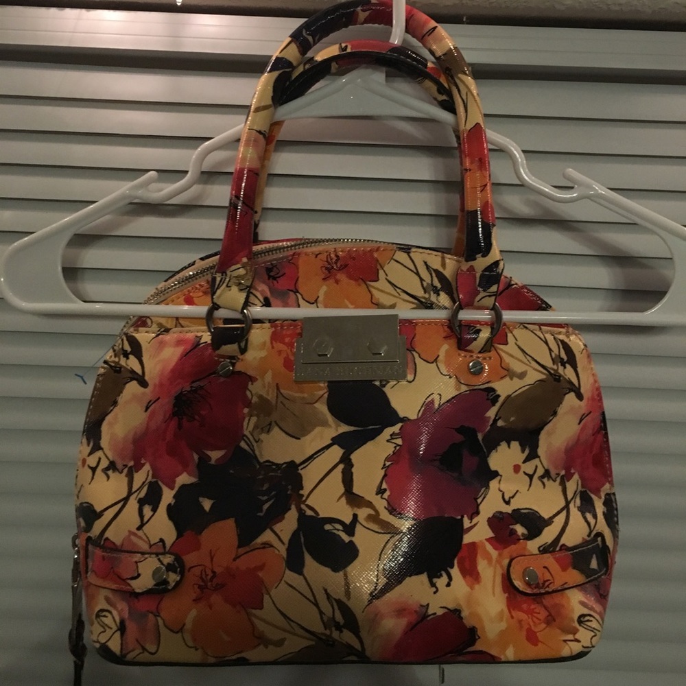 One day only sale! NWOT Dana Buchman purse