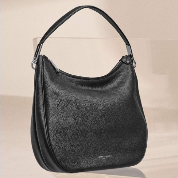 Marc By Marc Jacobs Handbags - Marc Jacobs leather purse NWOT