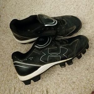 UNDER ARMOR CLEATS