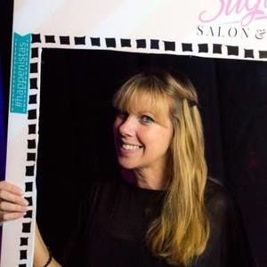 Meet your Posher, Dana