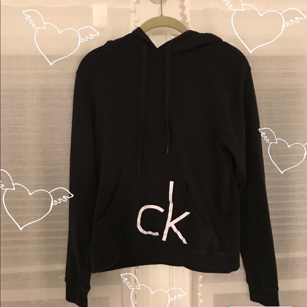 Black Calvin Klein Hoodie💤Prices not Firm✨
