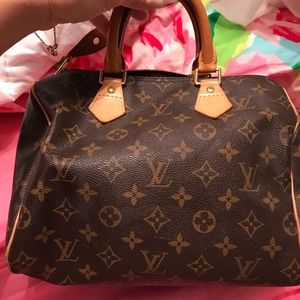 Louis Vuitton speedy 25 monogram