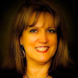 Meet your Posher, Alicia