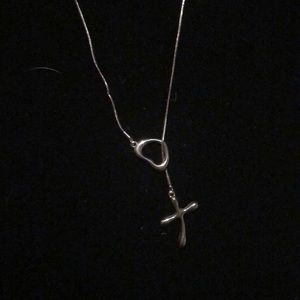 XO lasso necklace