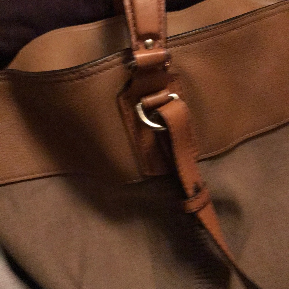 Burberry ashbury handbag