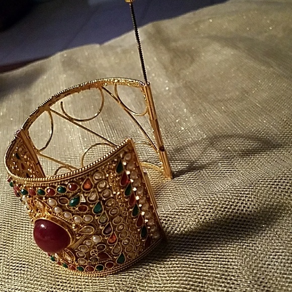 Cuff bangle - Picture 5 of 6