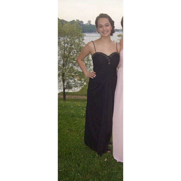 👗 Black prom dress 👗 - Picture 2 of 4