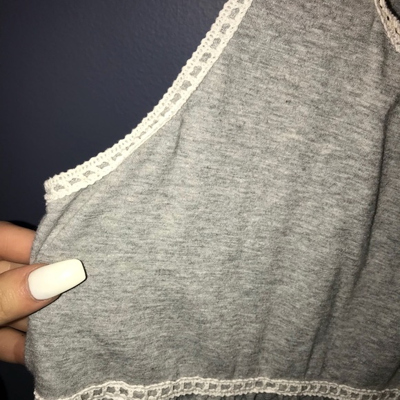 Too - Picture 3 of 3