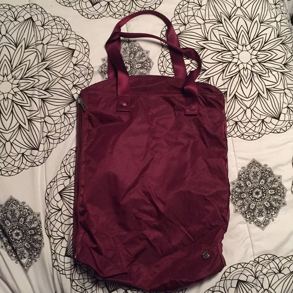 Purple yoga mat lululemon bag