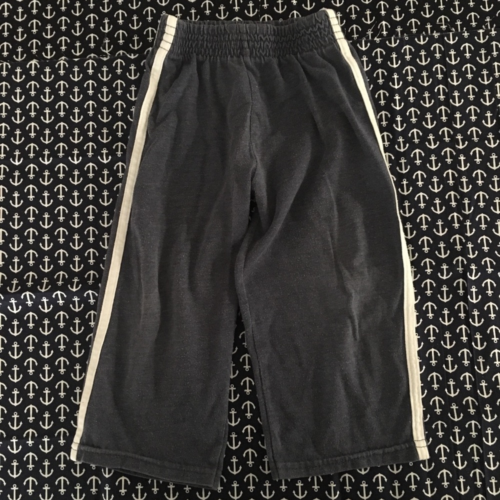 ⭐️ Navy Knit Joggers with Dual White Sidestripes