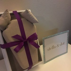 Stella and Dot trunk Show displays
