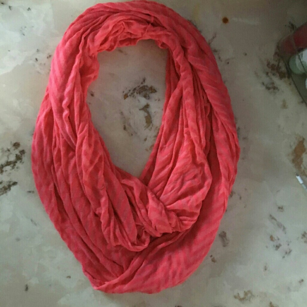 Coral scarf