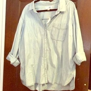 Old Navy chambray long sleeve button down. XXL NWT