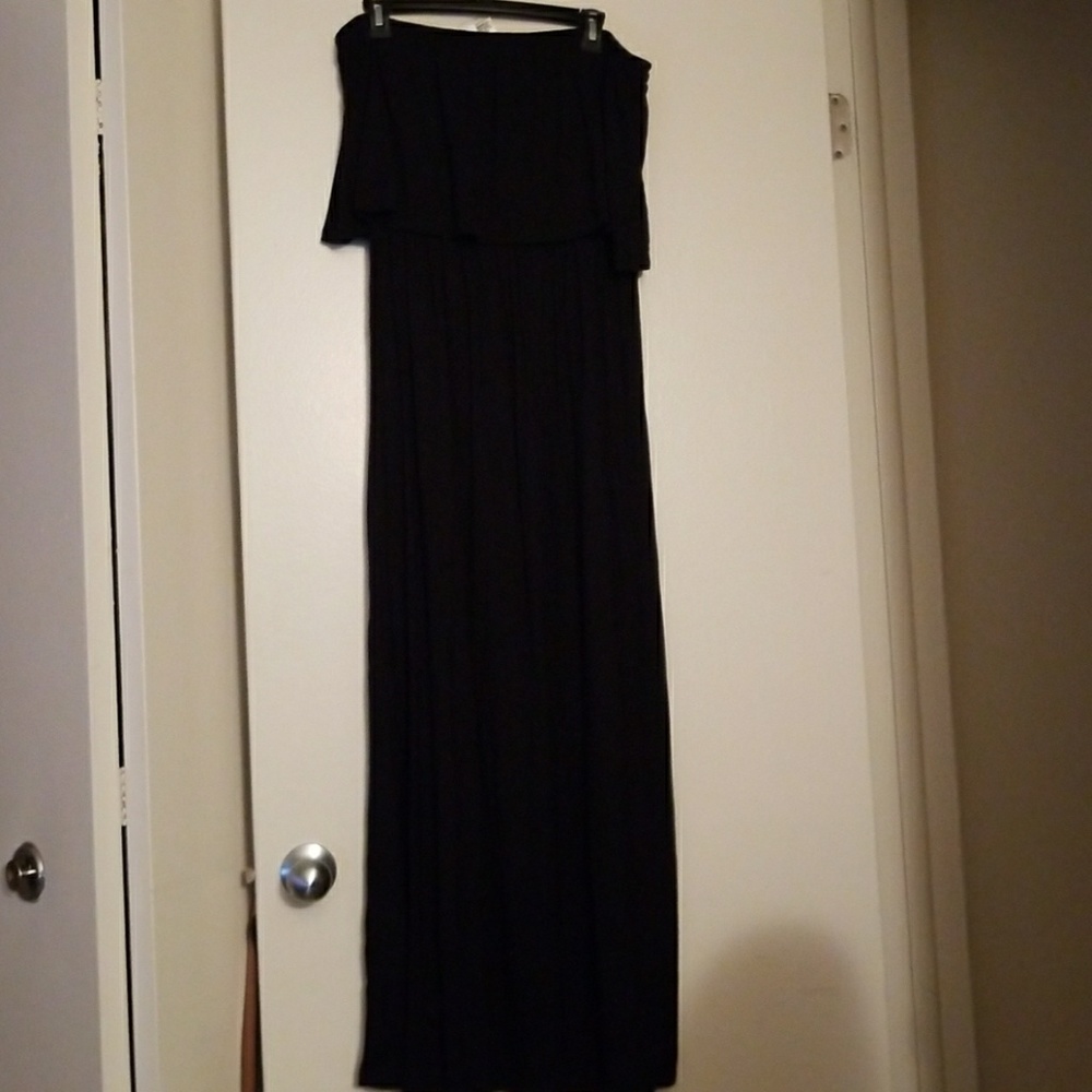 Strapless Ruffled Bodice Maxi Dress