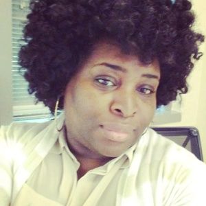 Meet your Posher, Shacara