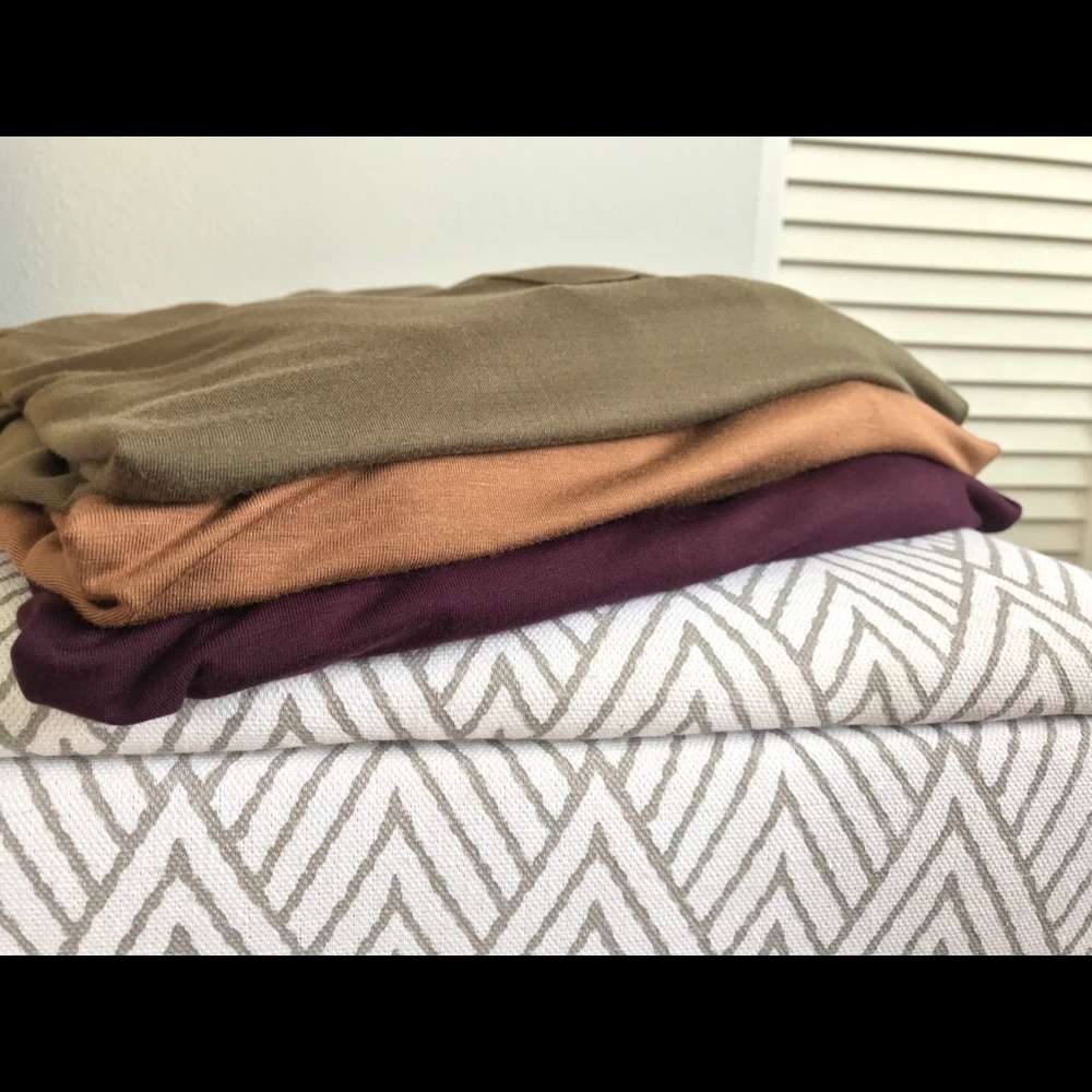🔸 BOGO • Last 1 • Perry Soft Tulip Back LS Tunic - Picture 5 of 5