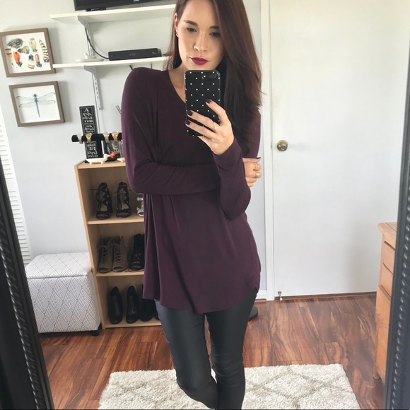 🔸 BOGO • Last 1 • Perry Soft Tulip Back LS Tunic - Picture 3 of 5