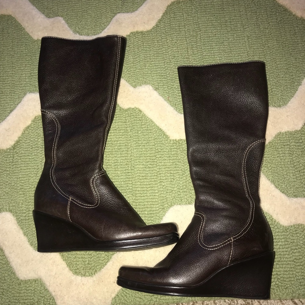 Gianni Bini wedge brown boots 6.5
