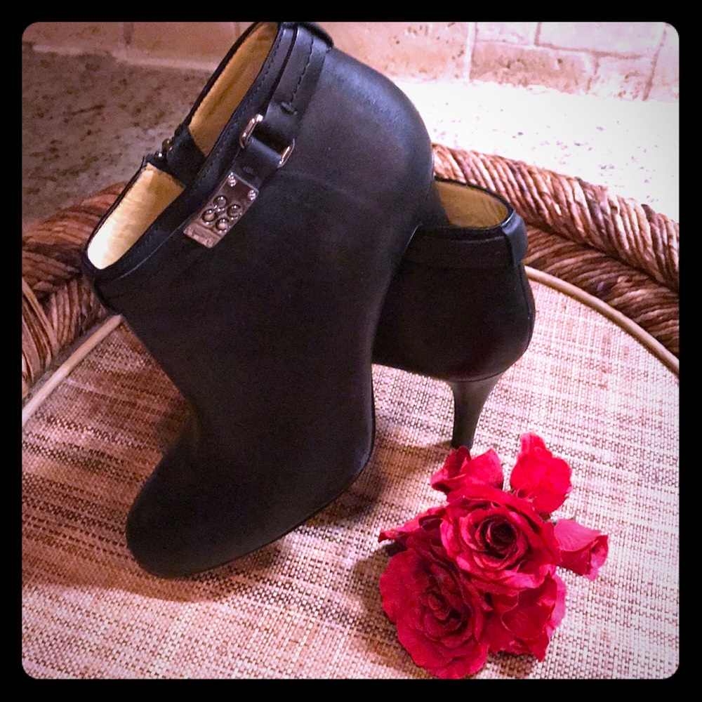COACH BLACK BOOTS 👢
