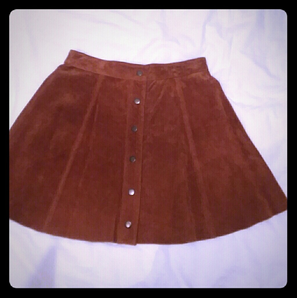 Forever 21 button skirt
