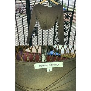 Olive green long sleeve crop top ✨✨