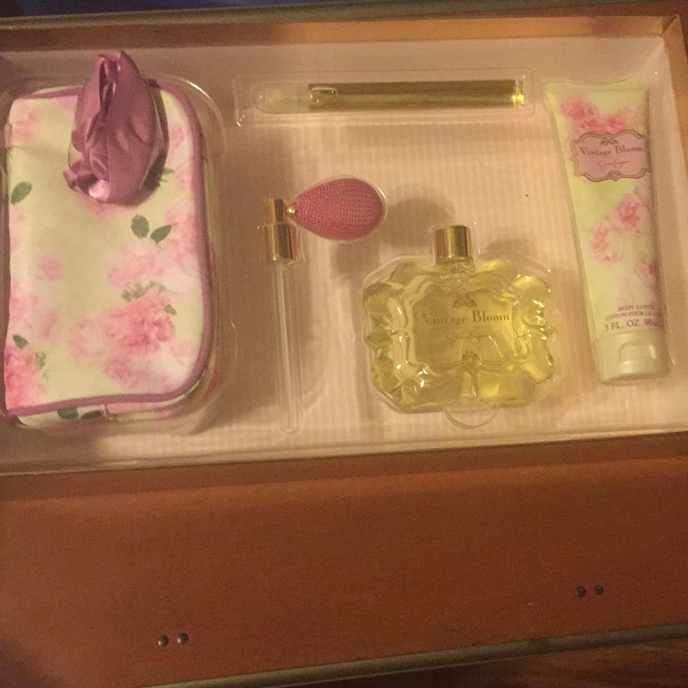 Perfume set