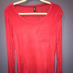 Long sleeve scoop neck