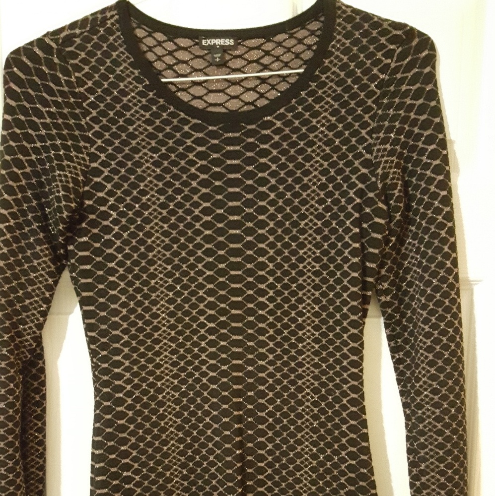 Ladies dress I wear only one time.