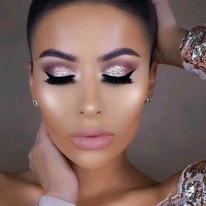 Meet your Posher, Alissa