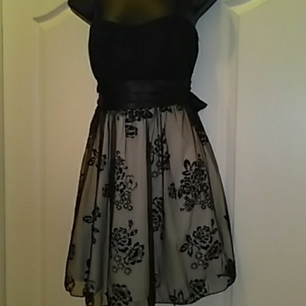 After 5 / Formal wear