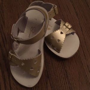 Waterproof gold sandals