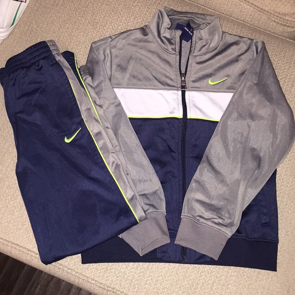 Nike Boys Jump Suit. Excellent condition!!