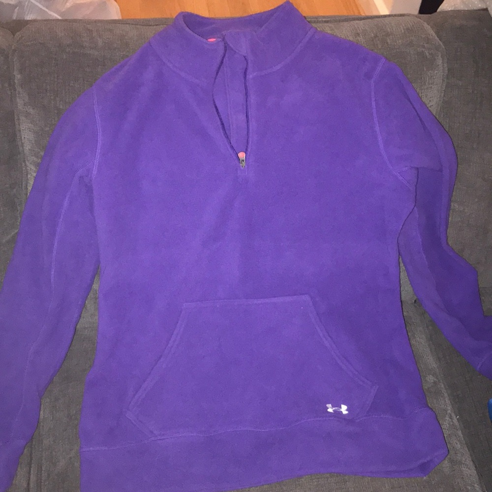 Never worn, Under Armour pull over fleece!
