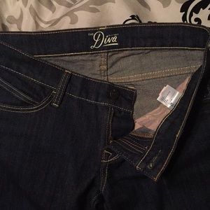 Old Navy Diva Cut Regular